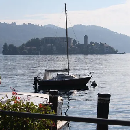 Bed & Breakfast Fattoria Del Pino Orta San Giulio