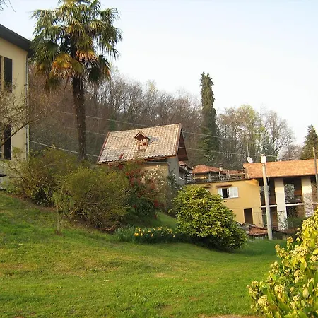 Bed & Breakfast Fattoria Del Pino Orta San Giulio